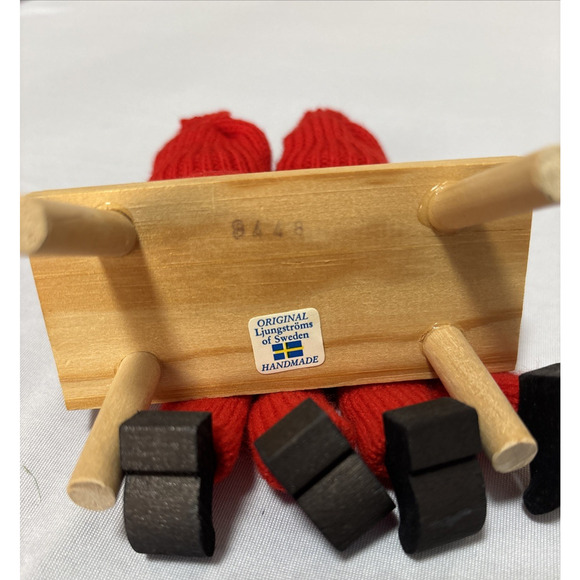 Vtg Swedish Tomte Figurines Collectible Handmade Couple Bench Heart Christmas - Picture 3 of 5